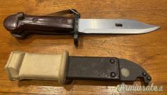 baionetta.       Kalashnikov ak 47