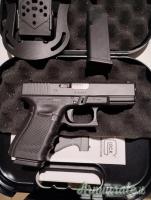 Glock 19 9x21mm IMI