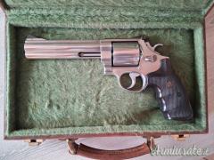 Smith & Wesson 629-2 CLASSIC HUNTER .44 Remington Magnum
