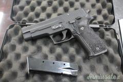 SIG-Sauer P226 9x21mm IMI