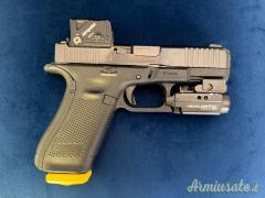 NUOVA -prezzo folle- Glock 45 COA piena di accessori extra