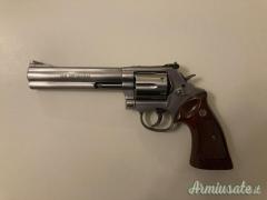 Smith & Wesson 686-6  .357 Super Magnum