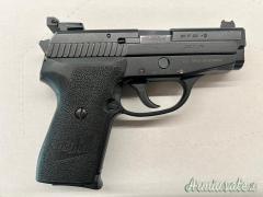 SIG-Sauer P239 9x21mm IMI