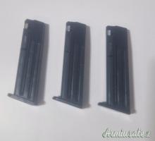 lotto di 3 caroicatori x pistola beretta serie 80/81 bb