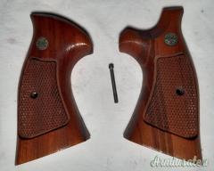 Guancette in legno Smith & Wesson per revolver con telaio K o L, Square Butt