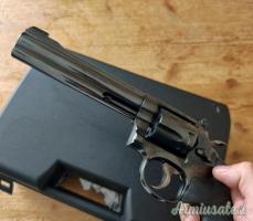 Smith & Wesson  .22 LR Long Rifle