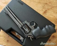 Smith & Wesson  .22 LR Long Rifle