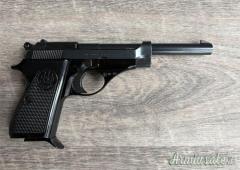 Beretta 72 .22 LR Long Rifle