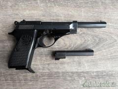 Beretta 72 .22 LR Long Rifle