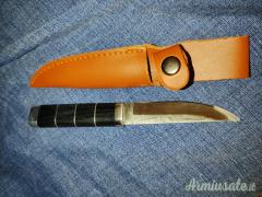 Coltello dritto in acciaio lucidato 440