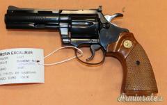 Revolver Colt Diamondback Cal. 38SP.