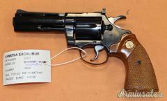 Revolver Colt Diamondback Cal. 38SP.
