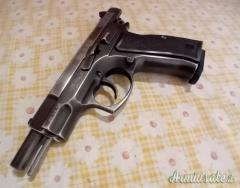 CARINA A DIR POCO ...