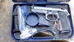 Beretta 92 FS M9A1 9x21mm IMI