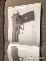 Vendo volume 1 Vickers Gude Sig Sauer