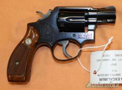 Revolver Smith Wesson 10 Calibro  38SP.