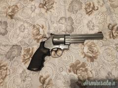 Smith & Wesson .44 magnum