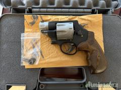 Smith & Wesson 327 .357 Magnum  |  9x31mmR  | .353 Casull
