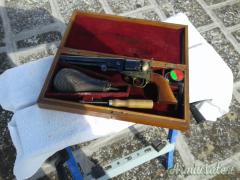 Uberti avancarica  .360 Dan Wesson