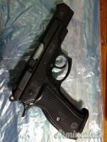 CZ 75 Cal. 8mm a salve.