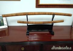 coppia di spade Daishō (katana e wakizashi ) con supporto