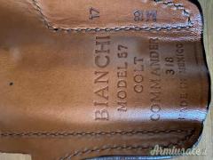 Vendo fondina in pelle marrone Bianchi DESTRA  per colt 1911