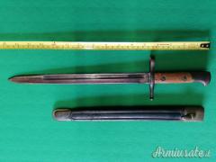 Baionetta originale seconda guerra mondiale italiana Carcano M1891 con fodero in pelle.-