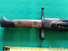 Baionetta originale seconda guerra mondiale italiana Carcano M1891 con fodero in pelle.-