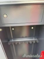 Armadietto da otto posti con tesoretto