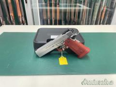 Strayer Voigt Infinity Competition .40 Smith & Wesson