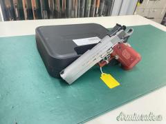 Strayer Voigt Infinity Competition .40 Smith & Wesson