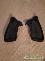 GUANCETTE GOMMA  PER REVOLVER S&W TELAIO K SQUARE