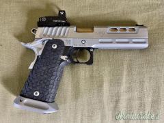 STI International DVC Limited Custom .40 Smith & Wesson