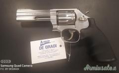 Smith & Wesson 617 - 6 .22 LR Long Rifle