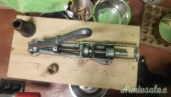 Calibratore di bossoli e levametticapsula