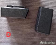 # Vendo/scambio 3 Fondine e porta caricatori