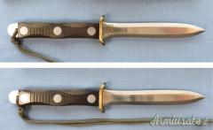 Cerco John Ek Commando modelli M1 - M2 - M3 - M4 - P1 - P2 - P3 - P4 produzione Rickmond anni 80