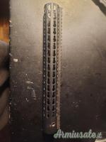 Paramano flottante Knight Armament keymode da 14.5 pollici.