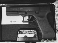 Vendo pistola a salve Modello GLOCK 17 BRUNI