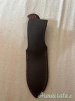 Coltello da Caccia Muela Bisonte 11R – Lama 11,5 cm – Manico in Corallo Pressato + Custodia