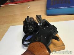 Revolver calibro 320 lungo