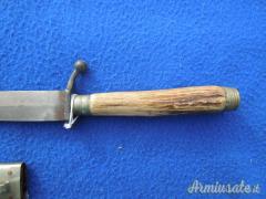 Coltello da trincea tedesco della prima Guerra Mondiale.