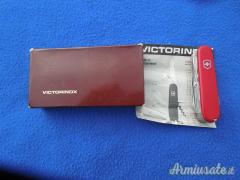 Coltello multiuso Victorinox Champion personalizzato 24 usi con scatola