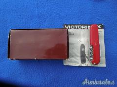 Coltello multiuso Victorinox Champion personalizzato 24 usi con scatola