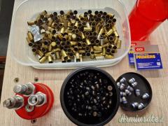 VENDO LOTTO CALIBRO 45,DIES,INNESCHI,BOSSOLI,OGIVE,TUTTO COME DA FOTO :