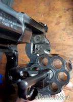 Ruger GP100, calibro 357 Magnum, canna da 4 pollici brunita