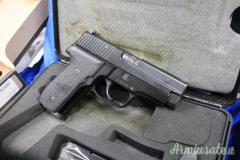 SIG-Sauer P228 9x21mm IMI