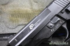 SIG-Sauer P228 9x21mm IMI