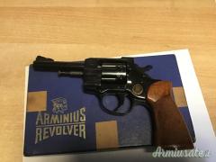 Revolver calibro 320 lungo