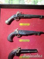 lotto 2vetrine-espositore miniature vintage anni70